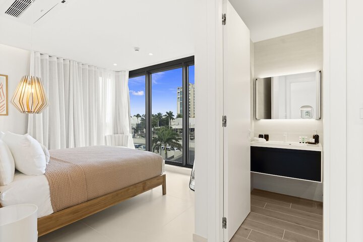 Room 108 of 1000