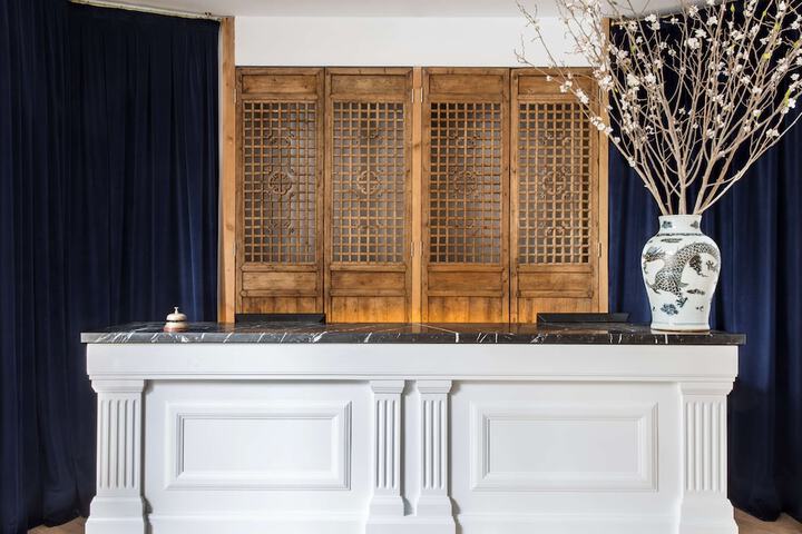 Guest Lobby