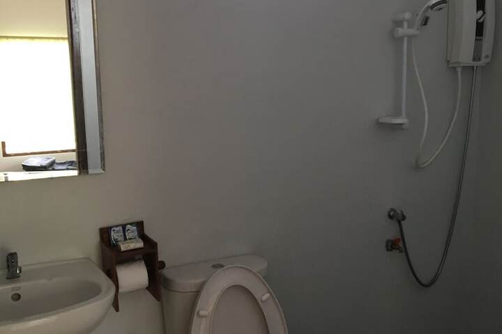 Room 12 of 19