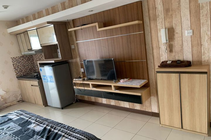 Room 7 of 16