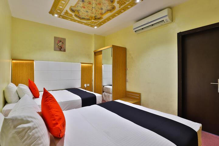 Room 15 of 22