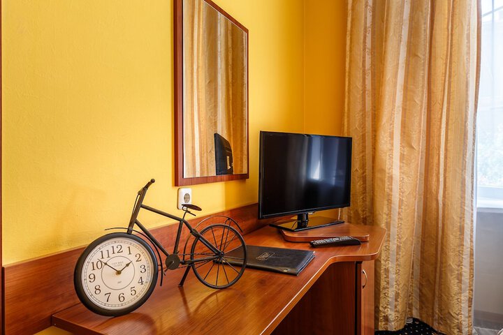 Room 6 of 65