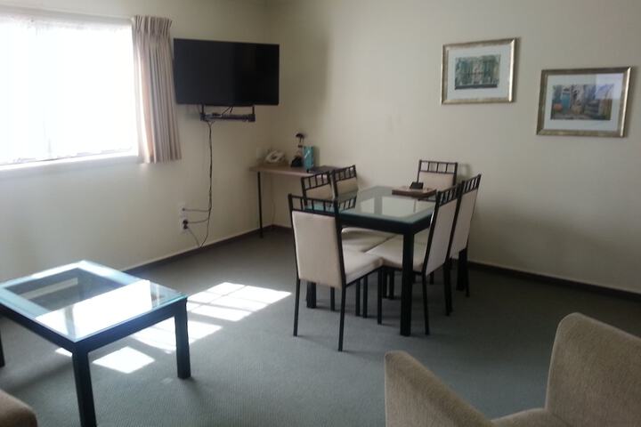 Room 17 of 37