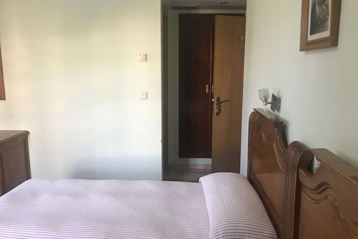 Room 7 of 46