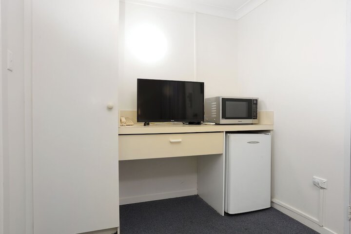 Room 15 of 79