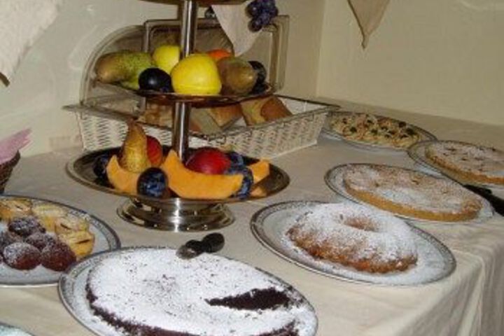 Breakfast/Coffee Service 11 of 31