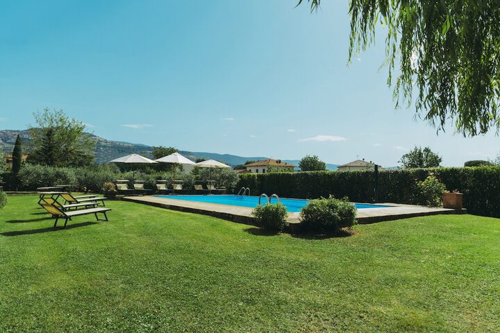 Pool 64 of 120