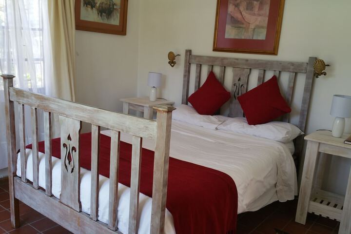 Room 10 of 18