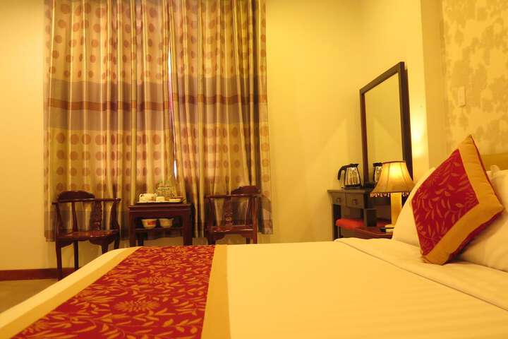 Room 19 of 39