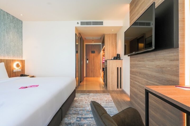 Room 19 of 68