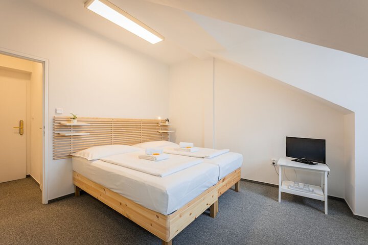 Room 56 of 105