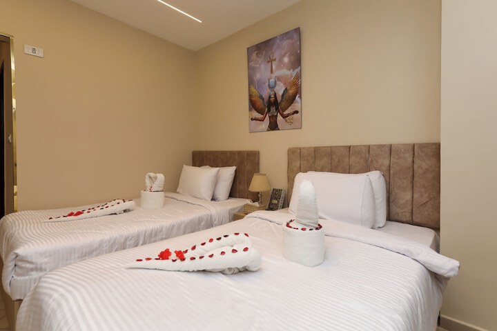 Room 9 of 21