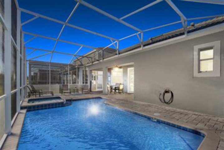Pool 15 of 33
