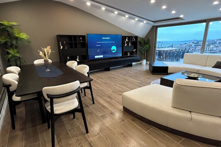 Room 42 of 127