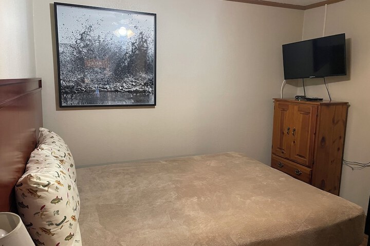 Room 7 of 82