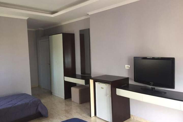 Room 4 of 67