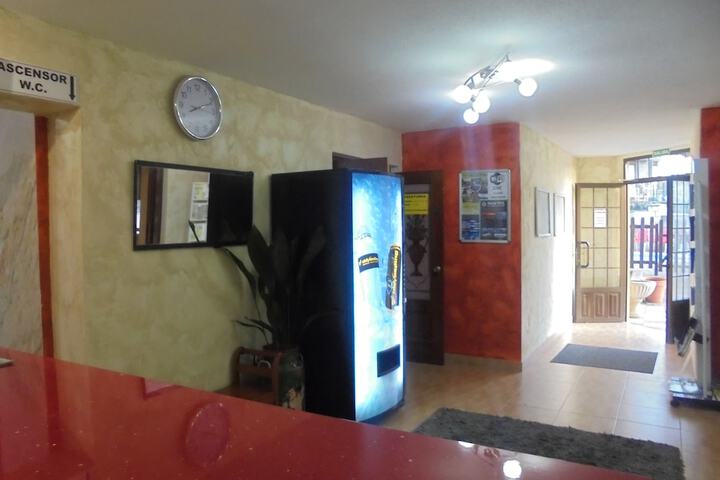 Entrance & Lobby