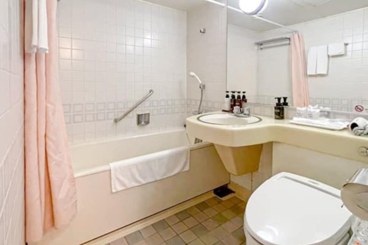 Clean Restrooms