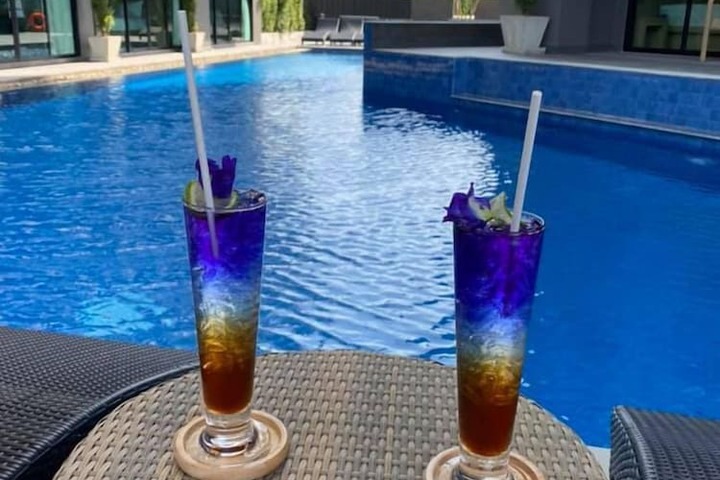 Pool 59 of 102