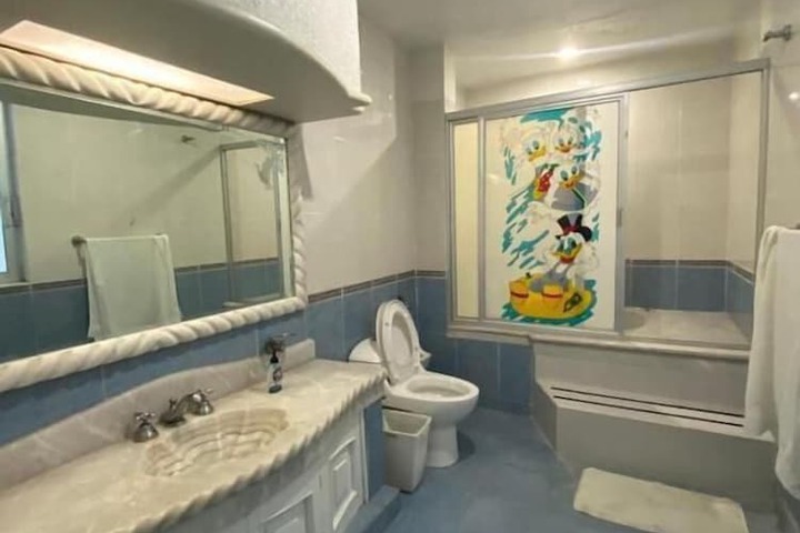 Room 10 of 45