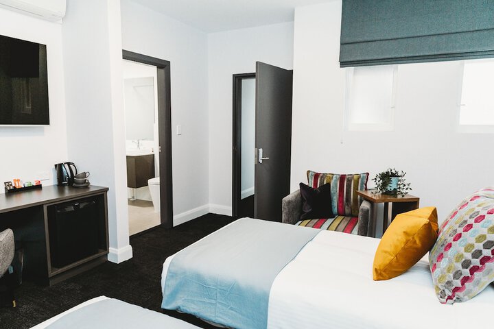 Room 16 of 41