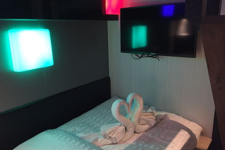 Room 18 of 61