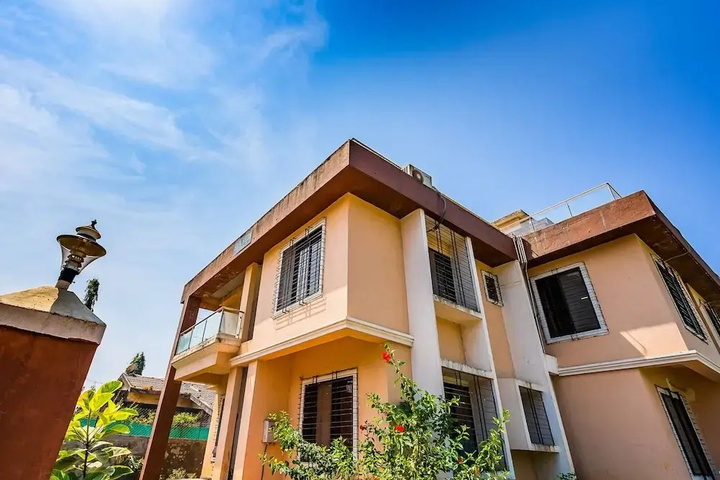 OYO 22027 Home Graceful 3 BHK Lonavala