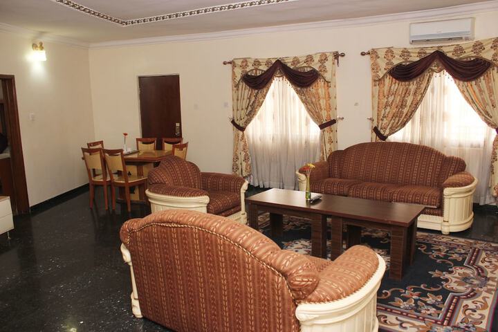 Room 9 of 20