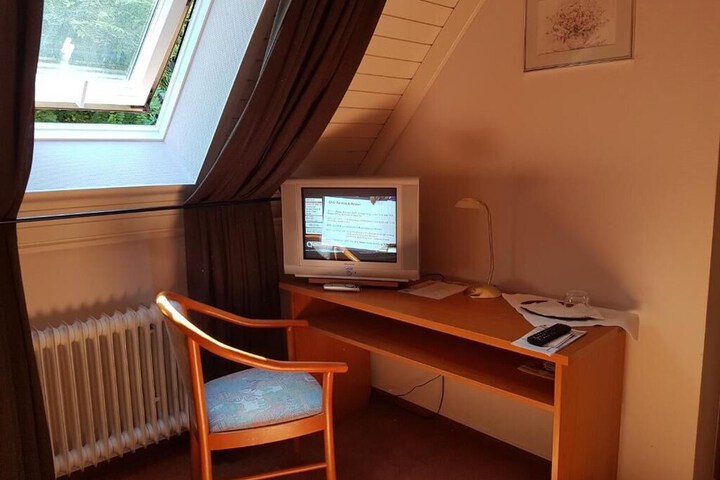 Room 14 of 68