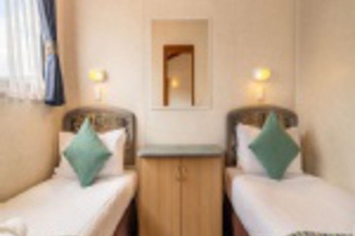 Room 432 of 611