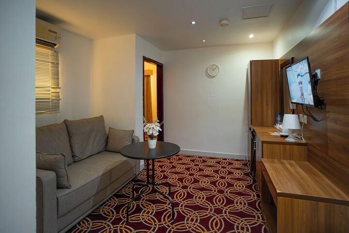 Room 36 of 60