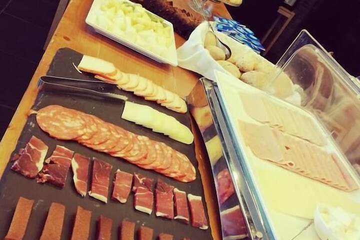 Breakfast buffet