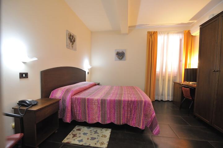 Room 5 of 55