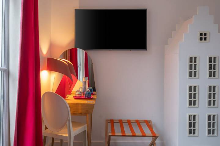 Room 45 of 80