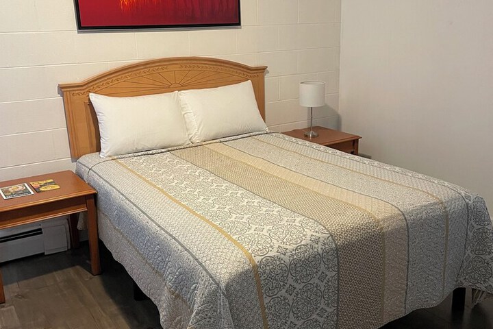 Room 10 of 19