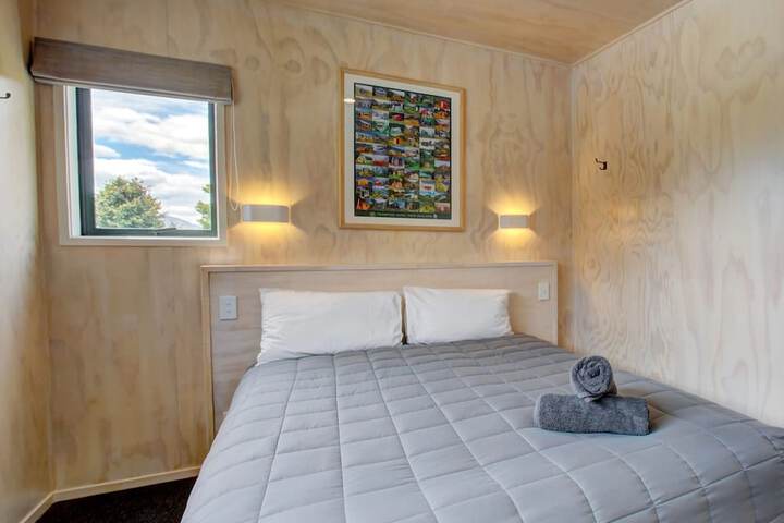 Room 17 of 170
