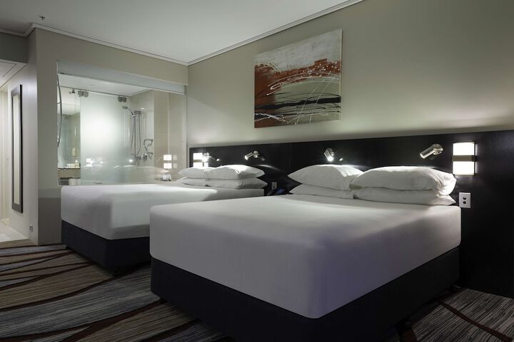 Room 21 of 164