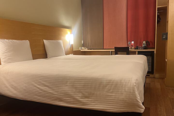 Room 21 of 85