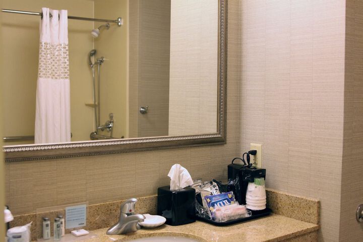 2 Queen Beds Mobility Hearing Accessible Roll in Shower (6 of 9)