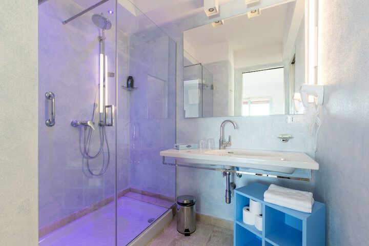 Clean Restrooms