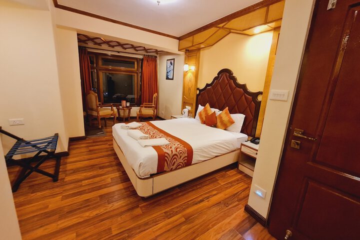 Room 5 of 42