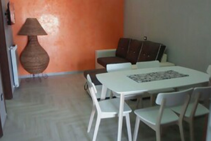 Room 8 of 30