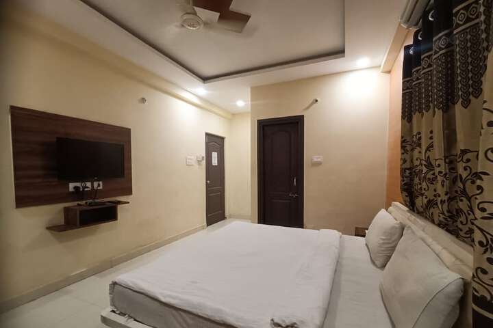 Room 7 of 23