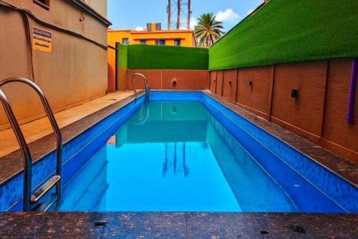 Pool 75 of 78