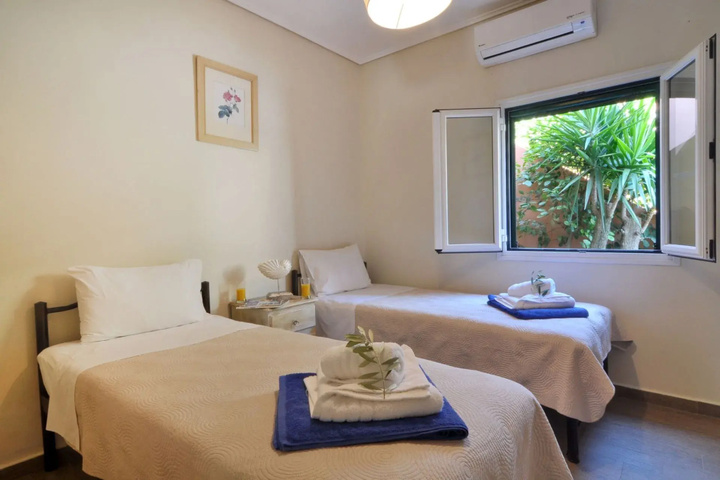 Room 2 of 12