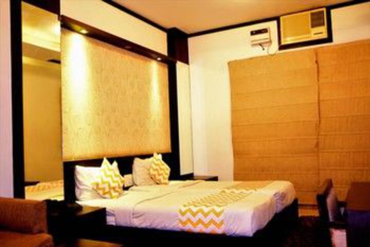Room 19 of 32