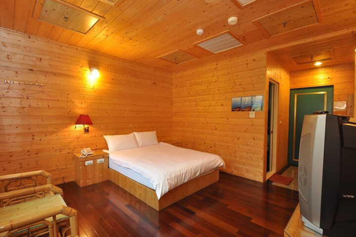 Room 6 of 59