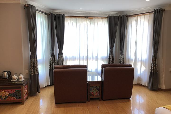Room 8 of 52