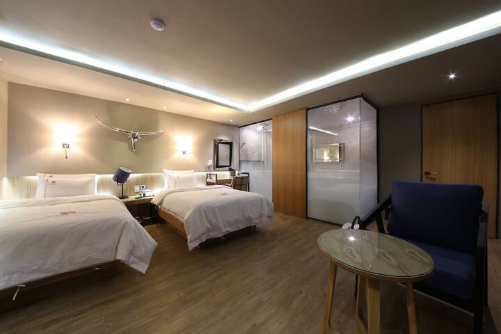 Room 22 of 70