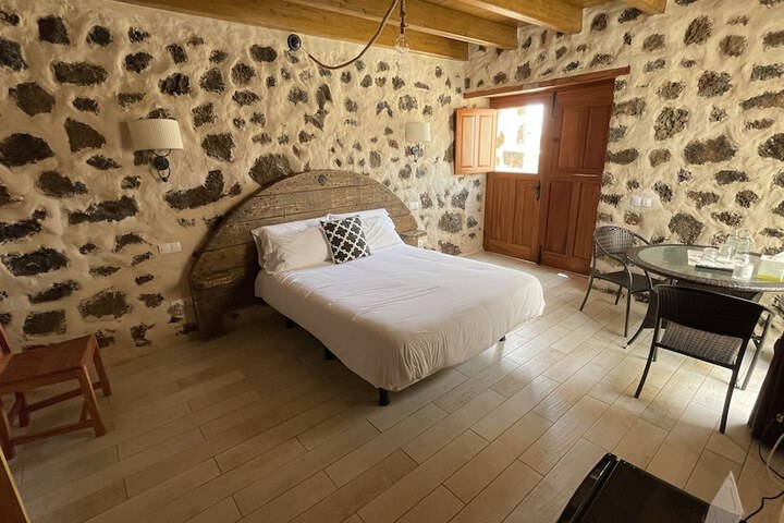 Room 7 of 40
